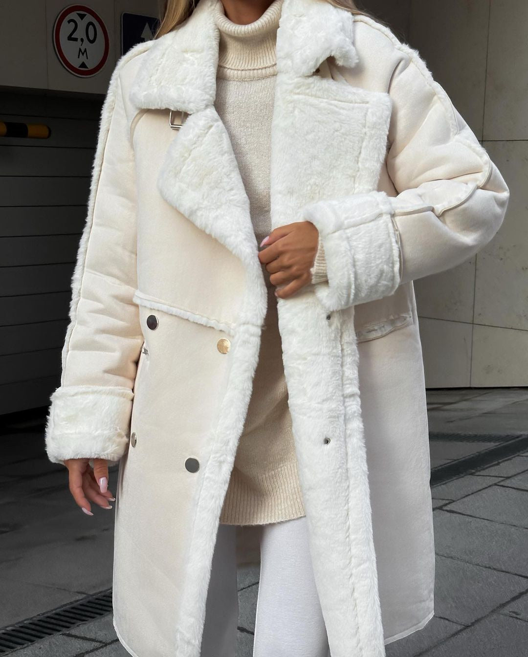 Women's Fashionable Long Plush Jacket