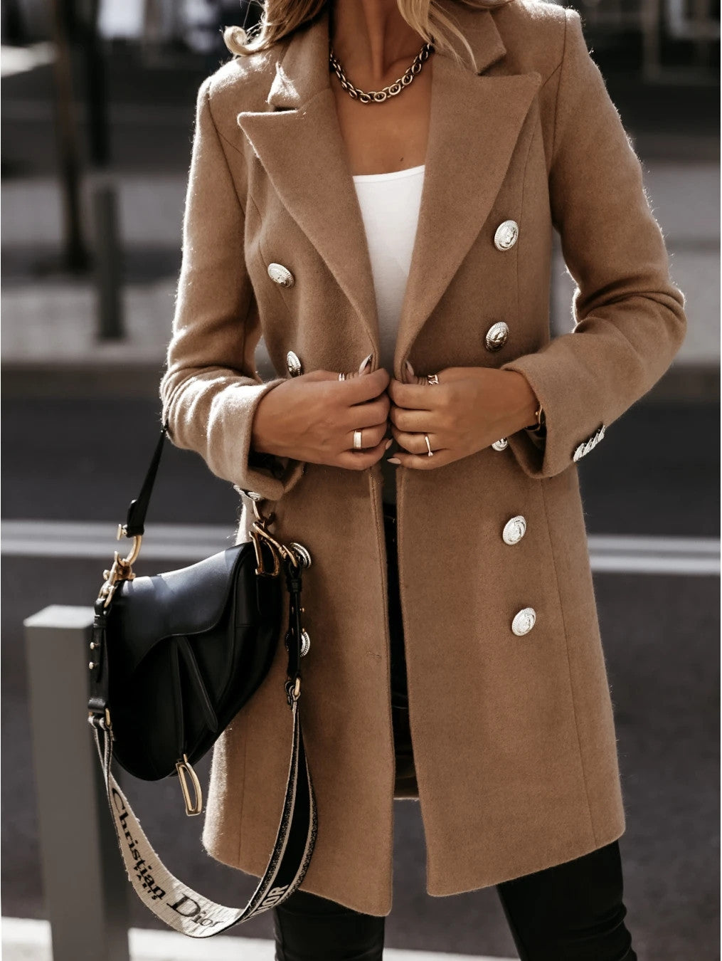 Double-breasted woolen coat