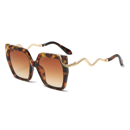 Retro Square Snake Pattern Temple Sunglasses For A Stylish